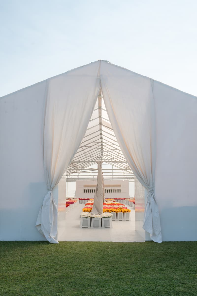 Cj Hendry Flower Market Exhibition Clé de Peau Beauté Roosevelt Island New York