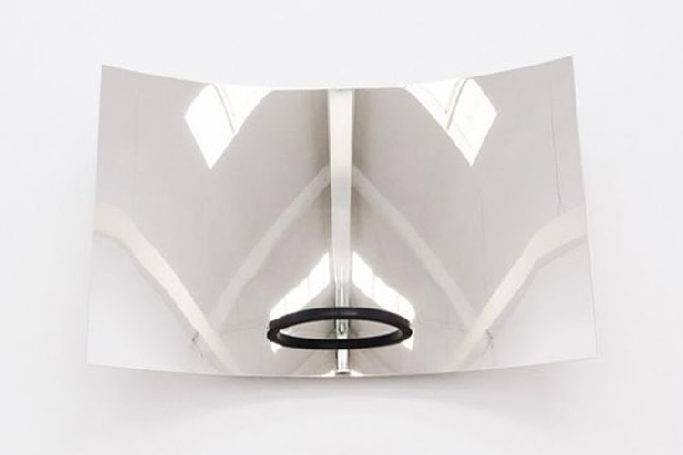 Victor Solomon Unveiled a Curved Mirror Backboard